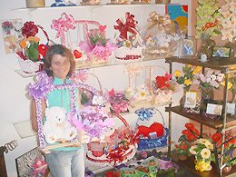 DIA DOS NAMORADOS: Flores e cestas de chocolates são os presentes preferidos