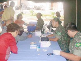 SEGURANÇA PÚBLICA: Ações sociais são feitas pelo Exército na cidade