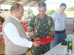 Ação: Prefeito participa de exercícios do Exército Brasileiro
