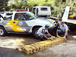 Traficantes escondiam droga em caminhão-guincho