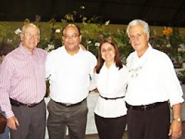 Prefeito é homenageado pelo Círculo Orquidófilo
