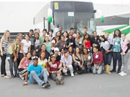 Jovens assistidos pelo CRAS fazem passeio ao Parque do Conhecimento