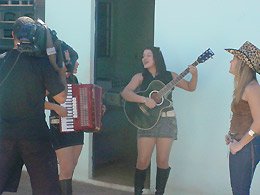O MELHOR DO BRASIL: Faro realiza sonho de Gislene no quadro “Sua Festa é Nossa”