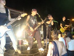 Hoje tem Plis Rock na Praça Daniel Rodrigueiro