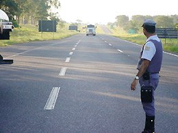ESTRADAS: Mais de 258 mil veículos devem passar pela SP-300