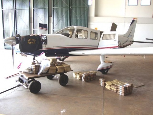 Avião apreendido em operação da Polícia Federal está em Penápolis