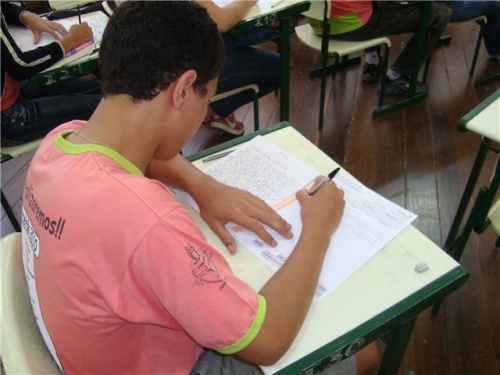 Prova do Saresp é realizada nas escolas de Penápolis