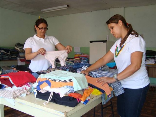 Vila da Infância promove hoje brechó beneficente