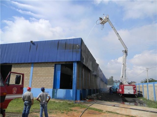 Parque Industrial: Incêndio destrói parte de metalúrgica