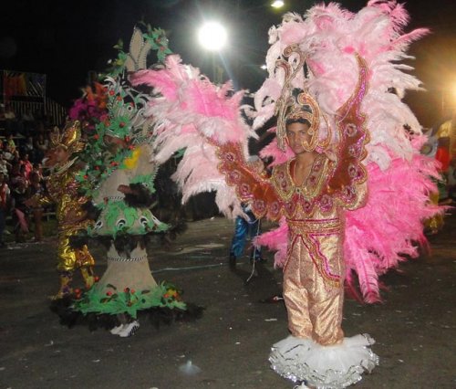 Império do Samba e Zorra Total vencem concurso de Carnaval