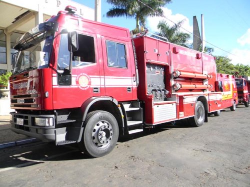 NOVA: Corpo Bombeiros recebe viatura para reforçar frota