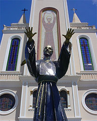 Estátua de São Francisco será inaugurada esta noite