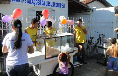 População comemora novas instalações da UBS Jardim Pevi