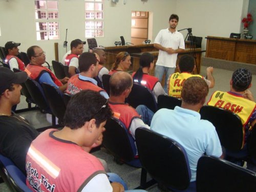Mototaxistas reivindicam aumento na taxa de corridas