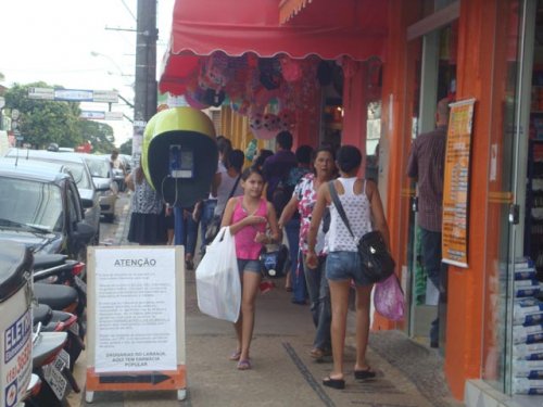 Dia das mães aquece o comércio em Penápolis