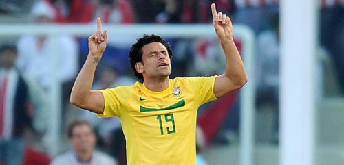 Copa América: Com gol no final, Brasil se safa de derrota para o Paraguai