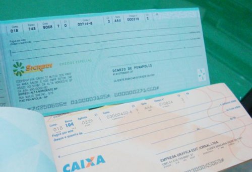 Cheque continua em alta para pagamento de contas