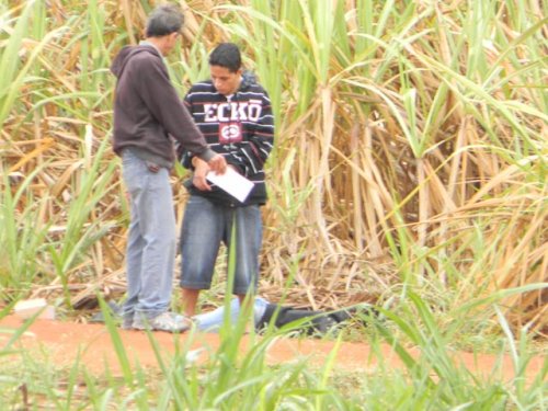 POLÍCIA: Acusados participam da reconstituição de crime