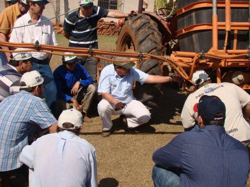 Prefeitura e Sindicato realizam treinamento sobre agrotóxicos