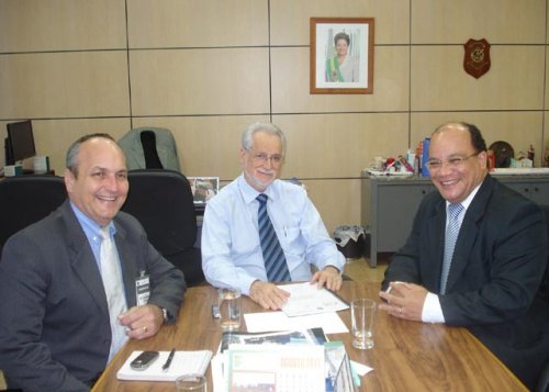 Prefeitura e Funepe propõem parceria com MEC