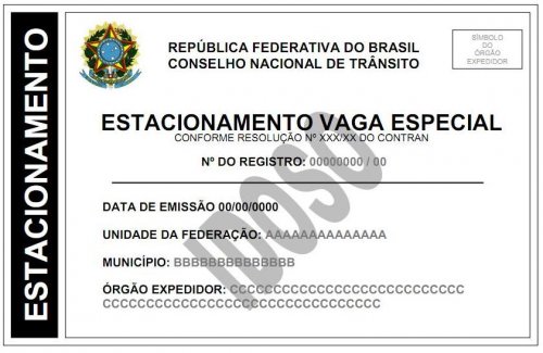 Emurpe entrega credencial de estacionamento para idosos e deficientes físicos