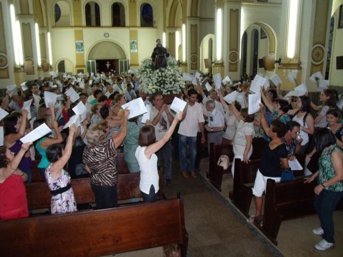 Fiéis realizaram celebrações no dia de São Francisco  
