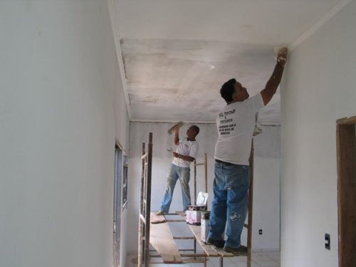 Casa de Apoio de Penápolis ganha 500 quilos de grafiato da Sil Color