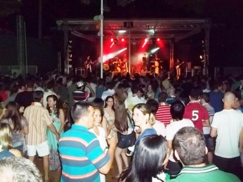 FESTA: Clube Penapolense realizou mais um Baile do Havai