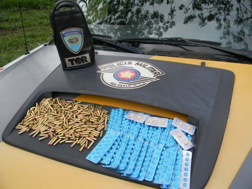 TOR prende homem com munições e comprimidos em rodovia