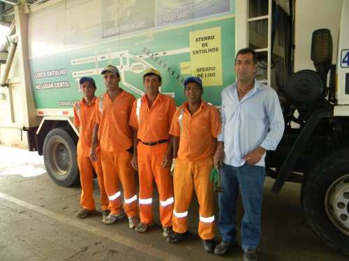 Ex-amigos de trabalho vibram com vitória
