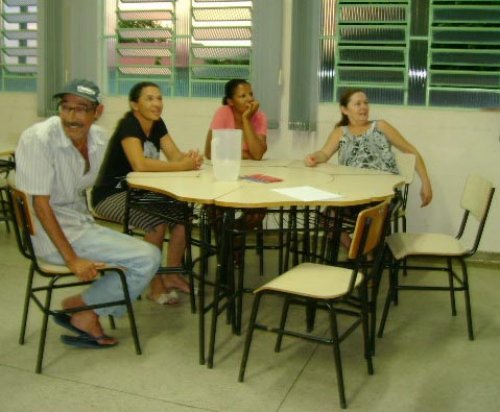 Pais do Cmei Tóquio participam de dinâmicas sobre educação dos filhos