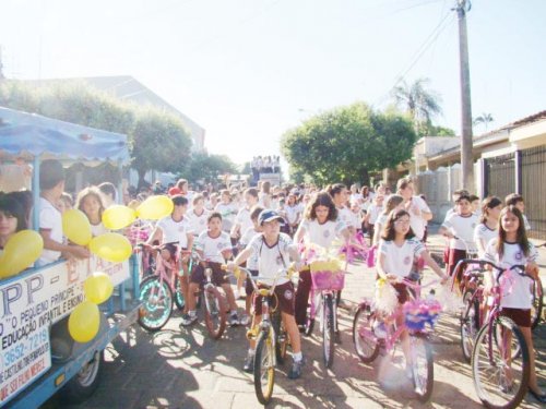 “Caminhada do Coração: um grito pela paz!”