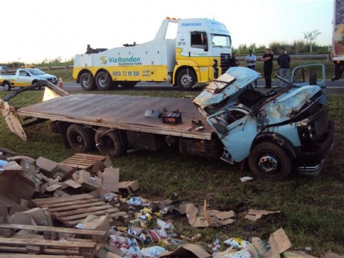 RONDON: Homem morre após capotamento de caminhão