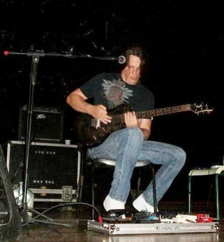 Workshop com Eduardo Ardanuy atrai guitarristas penapolenses