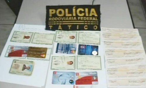 Casal de Barbosa é preso com documentos e cartões falsos