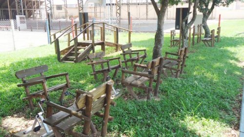 PORTÃO TRANCADO: Praça do Idoso não pode ser utilizada