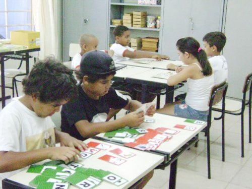 Escolas municipais já oferecem reforço escolar 2012