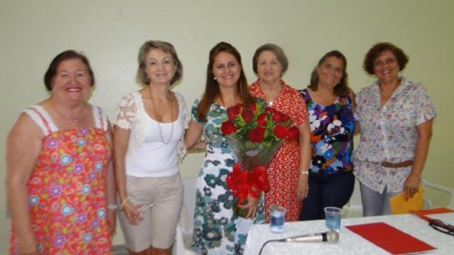 Conselho da Mulher promove debate e homenageia primeira dama