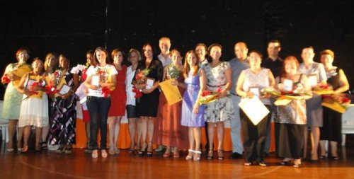 DIA DA MULHER: Prefeito homenageia 17 mulheres de destaque da sociedade penapolense