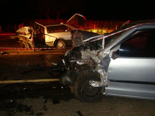 Rodovia Arnaldo Covolan: Jovens amigas morrem após acidente frontal