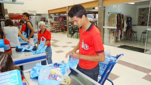 MEDIDA: Fim da distribuição das sacolinhas atinge Penápolis e Estado