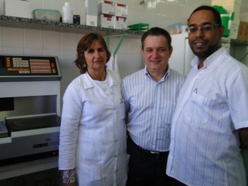 Novo aparelho dinamiza exames laboratoriais do Cisa