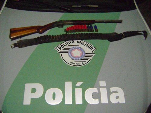 Polícia flagra homem com posse ilegal de arma em Glicério