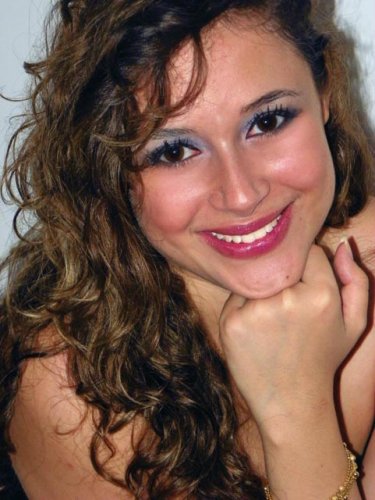 Gabriela Baracat morre aos 19 anos com câncer no pulmão