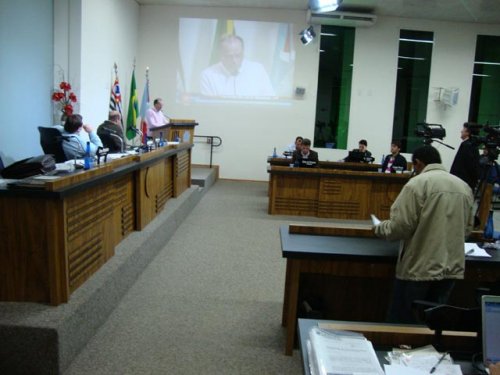 Câmara votará proibição de pintura de muros para propaganda eleitoral