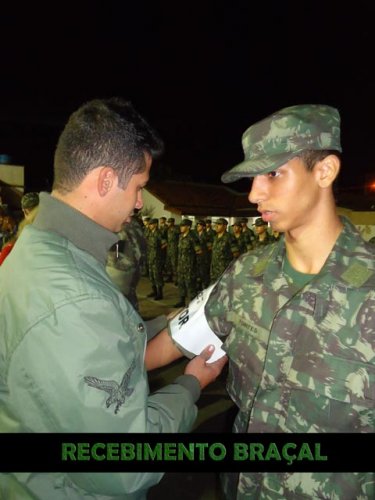 Tiro de Guerra realiza cerimônia de entrega de boinas e braçais