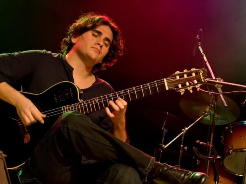 Gabriel Sater se apresenta em Penápolis sábado