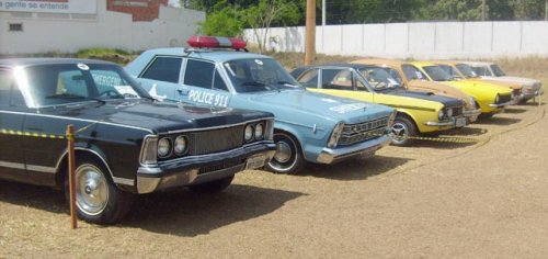 ‘2º ENCONTRO’: Grande público prestigiou exposição de carros antigos