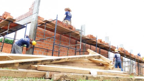 Construção da Praça dos Esportes e da Cultura está avançada