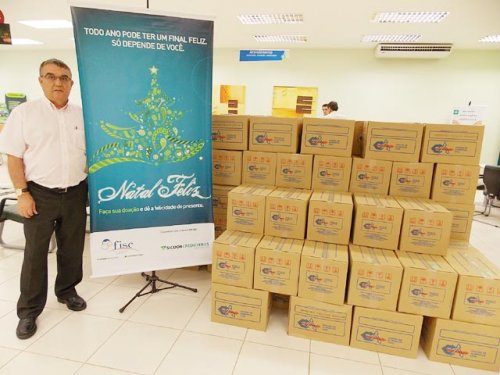 Cooperados da SicoobCredicitrus doam 280 Cestas de Natal